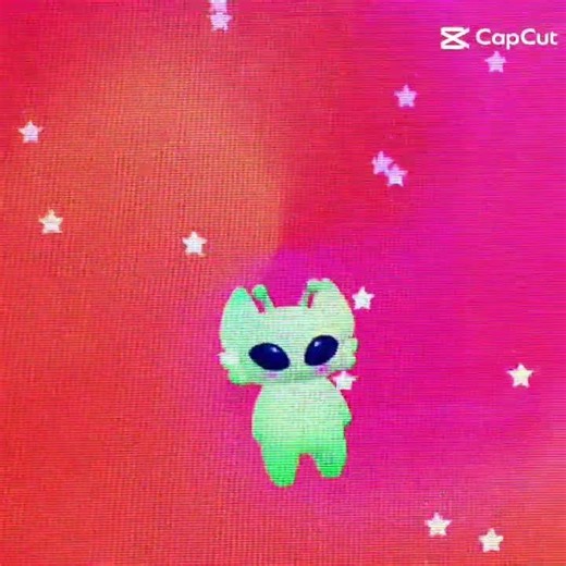 Alien plays Roblox user is Josie5865