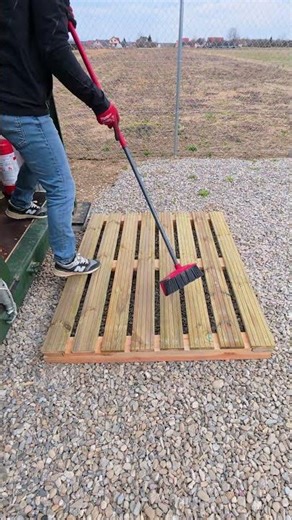 Repurposed a Shipping Frame into a Step