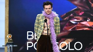 Harry Styles Looks 'Golden' at The 2021 Grammy's Ceremony | Al Bawaba