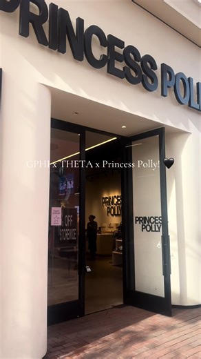 Recap of our amazing gphi x @✰ Kappa Alpha Theta ✰ event with @Princess Polly ! 🪩🛍️🖤 Thank you @Irvine Panhellenic for hosting this amazing event for us! #gphi #princesspolly #pp_partner #pollyoncampus #uci