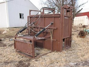 Hydraulic Hoof Trimming Table | Agriculture