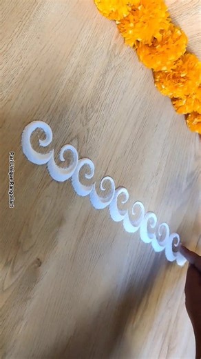 61K views · 238 reactions | Margashirsh guruvar special Easy border rangoli with finger trick #rangoli | Pari Unique Rangoliart | Facebook