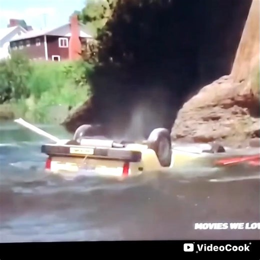 BEETLEJUICE CAR CRASH SCENE REVERSED