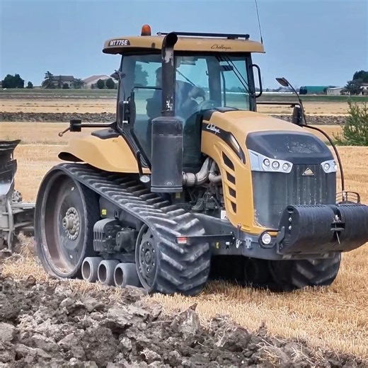 Challenger MT 775E tractor🔥✅🚜 | Big Machines