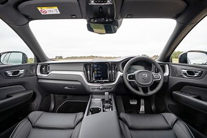 Volvo XC60 Hybrid Interior & Infotainment