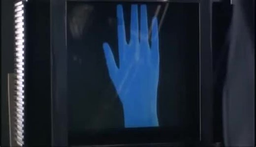 Extrait démolition man #sylvesterstallone #wesleysnipes #sandrabullock #demolitionman #movie #film