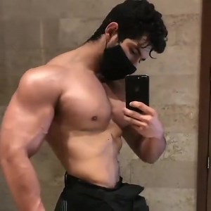 3.7K views · 121 reactions | MUSCULAR Mask Man #sportman #muscular #bodybuilding #bicepspose #posing #mask #asiamuscle | Athletic Star | Facebook