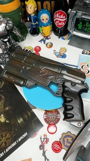 🔫Review of the 10mm Pistol from Fallout 4
