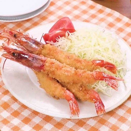 まるでお店の味！ 頭付きエビフライのレシピ動画・作り方 | デリッシュキッチン