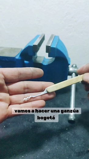 Cómo hacer una ganzúa - Tutorial de cerrajería