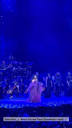 Diana Ross 🎤 Reach Out and Touch (Somebody's Hand) 🎶 - Live