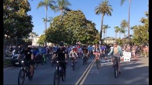 Hundreds of bicyclists "circumnavigate" Coronado