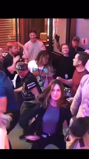 Find voight dancing Chicago pd cast | Chicago Lover