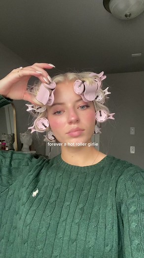 Big Curls Tutorial with Hot Rollers for Voluminous Hair