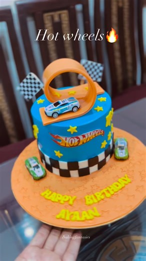Baking Fantasies | custom cake on Instagram: "😍🚘Start your engines… it’s cake time! 🎉🏁 #HotWheelsCake #CarThemeCake #BirthdayCake #KidsBirthday #RacingCake #CakeDesign #CustomCake #ThemeCake #CakeLovers"