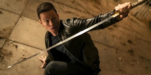 Mark Walhberg's Matrix Copycat With 17% RT Score Finds Success on Streaming 4 Years Later