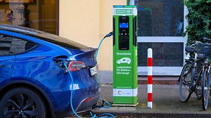 E-Auto mit 400 Kilometer Reichweite – 11 günstige Modelle schaffen es