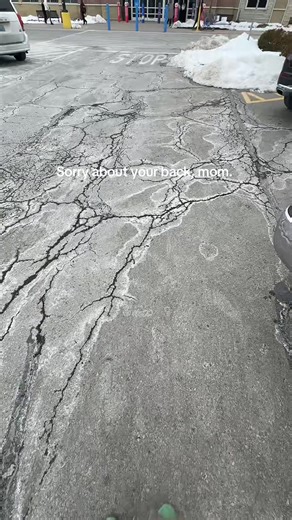 Back, broken. | back pain