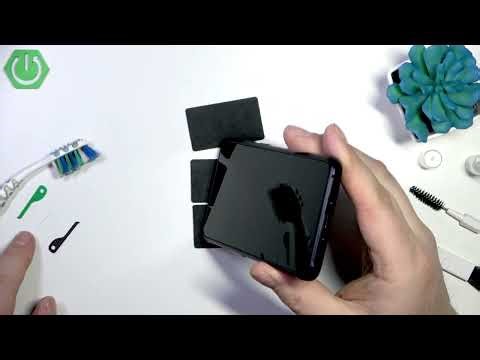 How to clean the USB-C charging port of the SAMSUNG Galaxy XCover 5