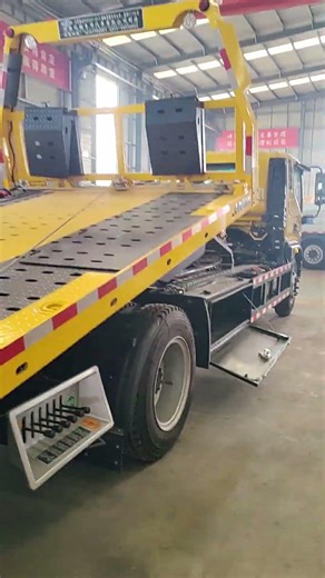 Various types of tow truck and road rescue vehicles have been prepared for large-scale orders.