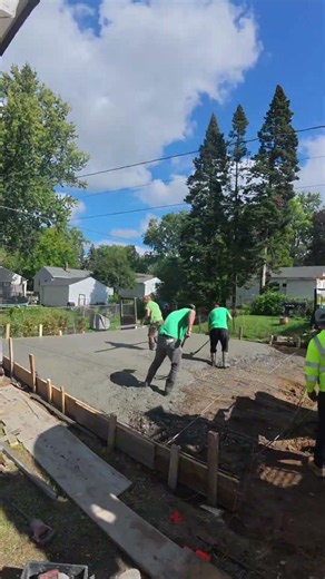 Timelapse Tuesday! But it’s a day late? #bluecollar #concrete #constructionchannel