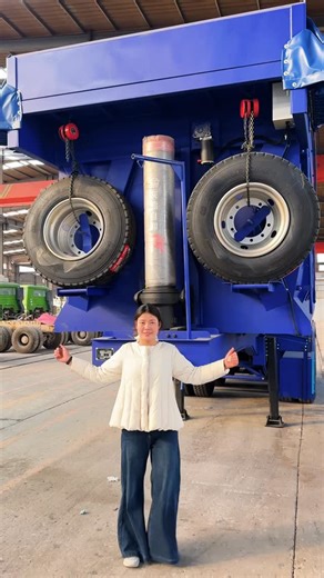 Changda International on Instagram: "Total length 10 meters, width 2.55 meters, effective volume 40 cubic meters, can carry 60 units of cargo. #Semitrailer #LowbedSemitrailer #SideTippingSemitrailer #B2B #factory RearTippingSemitrailer"