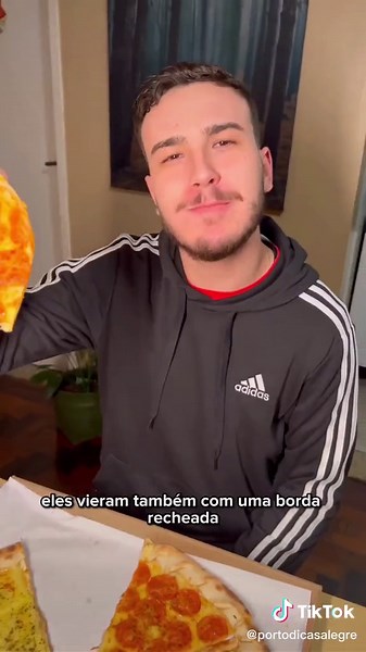 Experimentamos as pizza produzida pela @newvintagespizzas !! A qualidade da pizza é de primeira, excelente demais! A apresentação impecável , elas vem em caixas lindas e customizadas com figuras clássicas!! Eles trabalham somente com delivery, então é aquela pizza perfeita chegando na tua casa!! O combo de uma pizza família de 50cm e que acompanha uma Fruki dois litros fica a partir de $ 84,90, já o combo com a pizza grande de 40cm e Fruki um litro e meio fica a partir de $ 71,90 e por fim a méd