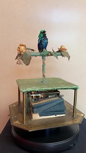 Mecanismo de 1880. Crédito: @thehouseofautomata . . . . . . . #MusicMakers #soundart #automata #pajaro #soundsculpture #birdsinging | Audiomáquinas