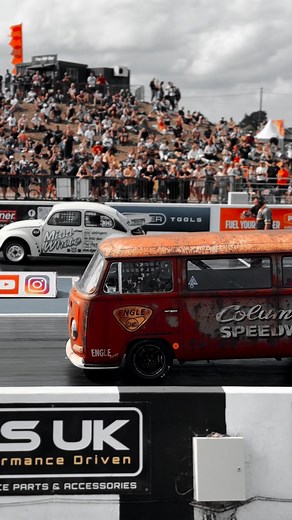 58K views · 1.5K reactions | The drag bus  | Split Drinks | Facebook