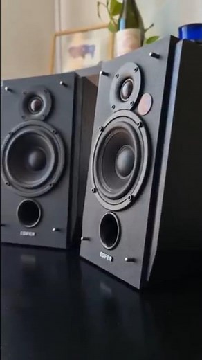 🔊 Sonido Hi-Fi, 70W y Bluetooth 5.1. Los R1855DB llevan tu setup a otro nivel. #EdifierArgentina