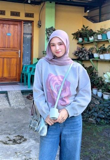 Hijab Cuci Pake dari SFgiandra — Inspirasi Foto Blur & Capsule Wardrobe