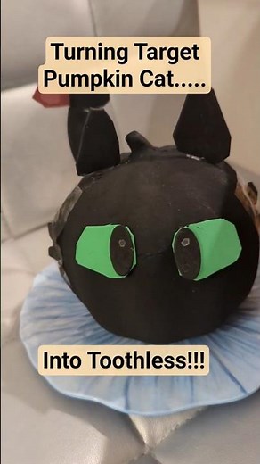 Creating Toothless for Halloween from Target Pumpkin Kit #halloween #httyd #pumpkin #craft #shorts
