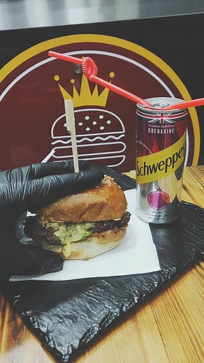 juicy burger from daline food 🍔♥️