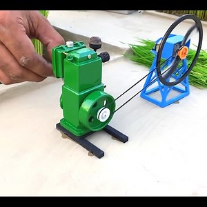 diy tractor chaff cutter machine science project #grasscutter #DIY #diyprojects #satisfying #agriculture #machine #reelsfypシ #fblifestyle #miniature #indianreels #PakistanZindabad #tractor #farmerlife | Mini Rural Project