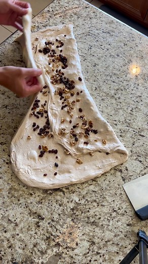 Laminated Walnut and Raisin Bread Recipe