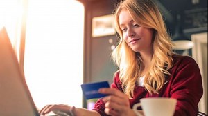 How to use a credit card effectively, according to an expert | Uswitch