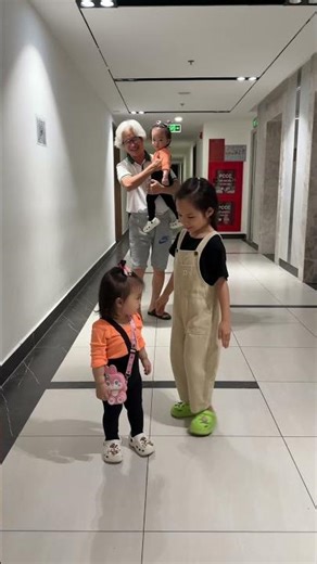 ngày 8 tháng 11, 2025