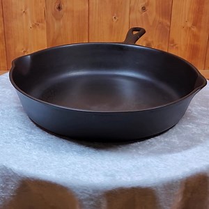 Wagner #8 Unmarked Cast Iron Skillet Fry Pan Refurbished Country Rustic Kitchen Cookware - Etsy