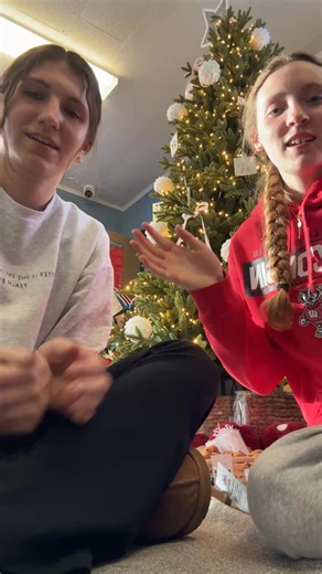 🎄✨ LIVE at Smart Shop! ✨🎄 Brie and Jo are showing off tons of Christmas gift ideas — cozy, fun, and budget-friendly! 🎁🎅 | Smart Shop, LLC