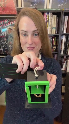 Amazing Close-Up Magic Tricks to Amaze Your Friends