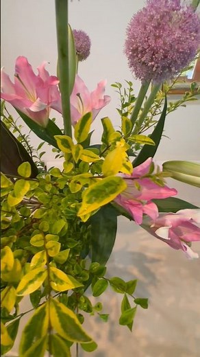 梅雨が近づいてきました〜レストランの花はピンクから紫色 #草月流 #いけばな #flowers