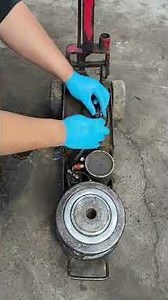 Tutorial on Replacing Hydraulic Oil in a Pneumatic Jack #automobile #automotivetools #tools