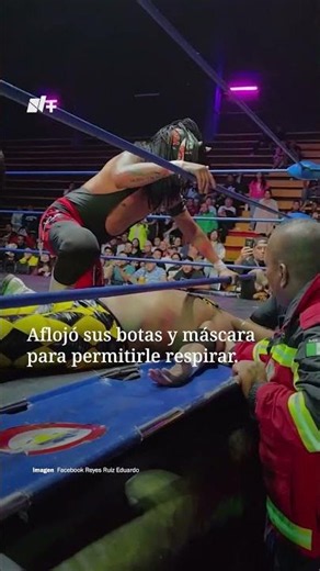 Momento en que Luchador Pierroth Jr. se Desvanece Durante Pelea en Nezahualcóyotl
