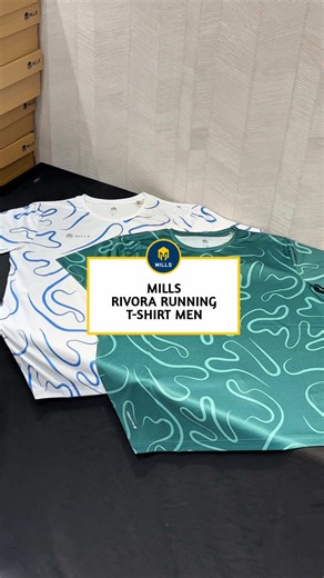 MILLS RIVORA RUNNING T-SHIRT MEN 🏃🏻👕 Dirancang khusus untuk meningkatkan performa lari, terbuat dari bahan daur ulang plastic yang ringan dan memiliki serat halus, di tambahkan anti bakteri dan anti static sehingga jersey akan terbebas dari bau tidak sedap. Tubuh terasa nyaman dan kering walaupun badan berkeringat. Dengan design yang colorfull dan teknologi reflective pada Mills logo dari reflective bar akan memberikan kenyamanan pada saat berolahraga terutama pada malam hari. FABRIC TECH : F