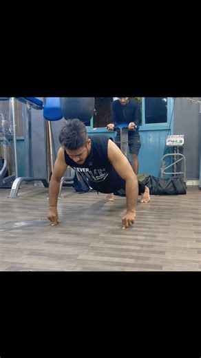 2 finger push ups 💪 | BLANDIS Body Transformation