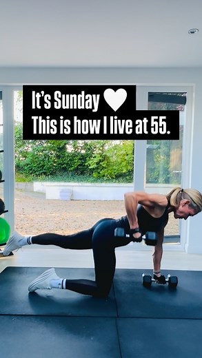 Sundays aren’t for undoing the progress you’ve made in the week. They’re for setting the tone for the next one. Lift. Nourish. Move. Rest. Repeat. At 55, this routine is what keeps me strong and consistent. A simple Sunday sets the tone for my whole week. Who else is choosing a reset today? Want my three healthy, high-protein batch-cook recipes I eat on repeat? Comment BATCH below and I’ll send them to you. Love Annie 💛 #midlifewellness #menopausehealth #healthyhabitsdaily #womenwholift #streng