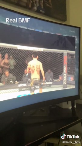 #maxhalloway #bmf #hawaii #oliveraScrub@Max Holloway | max holloway