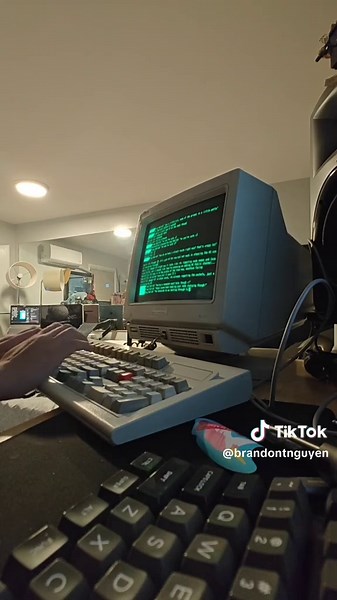 Texting on #meshcore using an #ibm 3151 serial #terminal. #linux | Linux