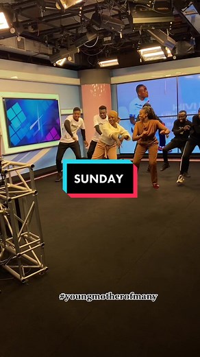 WATCH TILL THE END ❤️🙏 #youngmotherofmany #fyp #kindnessmatters #moeshakay #tiktokkenya #goodpeoplestillexist #dancer #strengthofawoman #storyofmylife