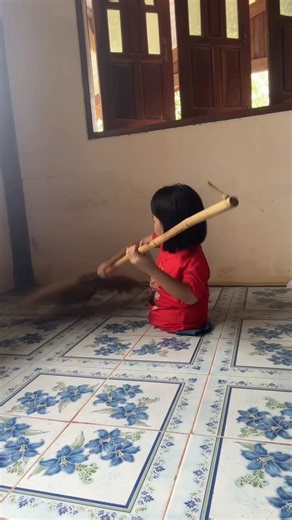 พิทยารัตน์ หมูนดี on Instagram: "ฝากเอ็นดูหนูด้วยนะคะพี่ๆ☺️ #เปิดค่าการมองเห็น #ฟีด #น้องนิวคนพิการ #จัดโต๊ะรีวิวสินค้า"